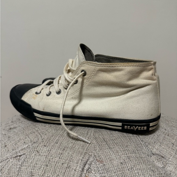 SeaVees Whitewalls Mid Cut Men’s 9 - Picture 6 of 7